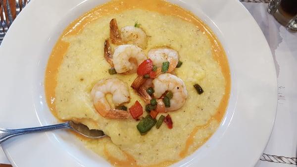 Shrimp and grits, yummy!