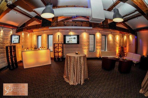 Event uplighting by Instant Request