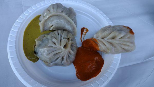 Momos