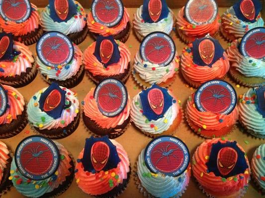 Spider-Man cupcakes (Kosher)