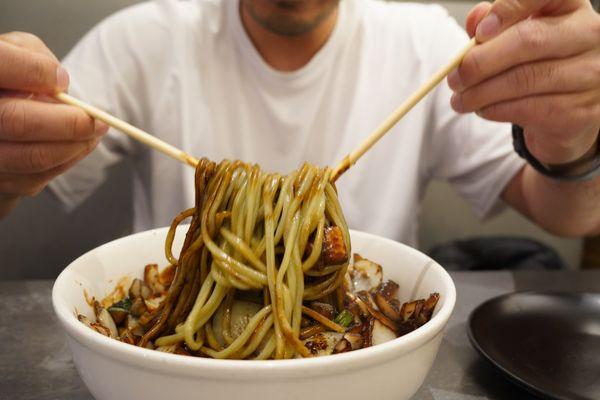 Vegetarian jjajangmyun (black bean noodles)