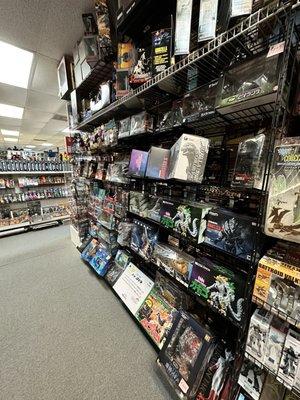 Dave's Comics & Collectibles