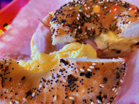 Eggel bagel ham on everything