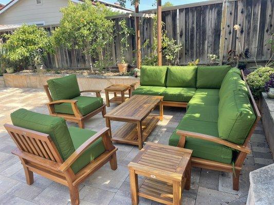 Outdoor lounge set makes Backyard at its best!#lounge #outdoorteakfurniture