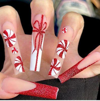 maggie and tony christmas nails art design