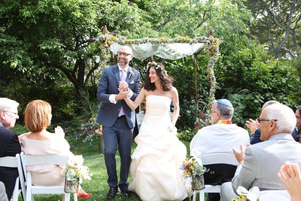 look at the FLOWERS on the canopy