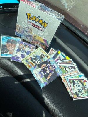 Pokémon, sports, football, Minnesota Vikings, collectibles