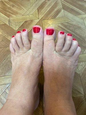 My pedicure by Stephanie. Every surface of my nails was covered. She did a great job on my pedicure. I know it'll last me a long time.