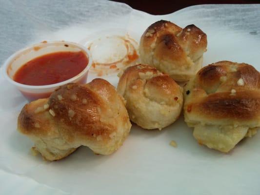 Garlic knots