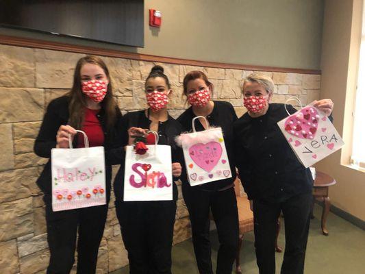 We had a BLAST decorating our Valentine's bags & exchanging notes!