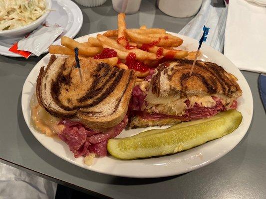 Corn beef Rueben