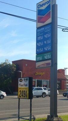 Chevron Devonshire & Balboa Granada Hills Flex Fuel e85