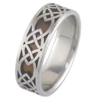 Laser carved ring with anodizing in the gaps