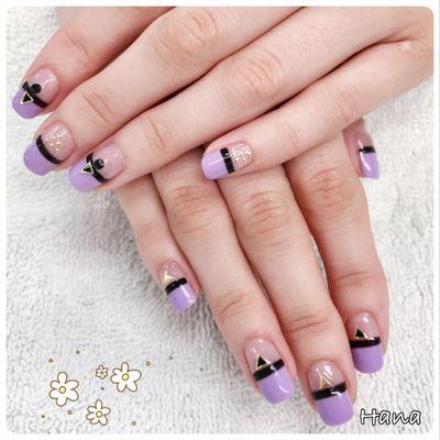 French Tip Gel Medi Designed by Hana