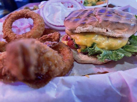 Cheeseburger and Onion Rings