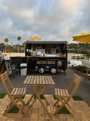 Exterior storefront patio seating