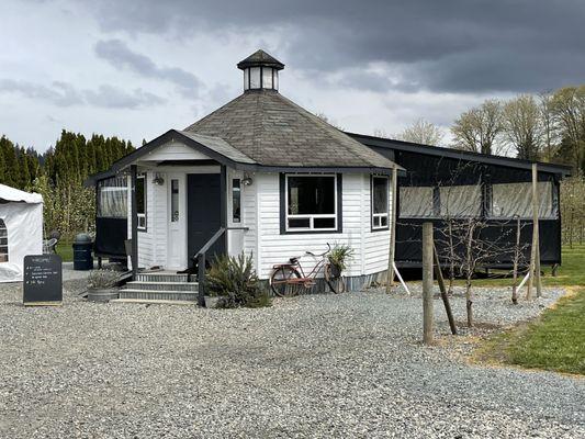 The Roost (tasting room)