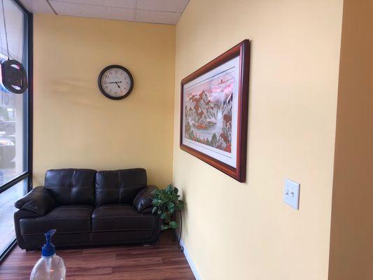 The waiting room is very clean and comfortable.