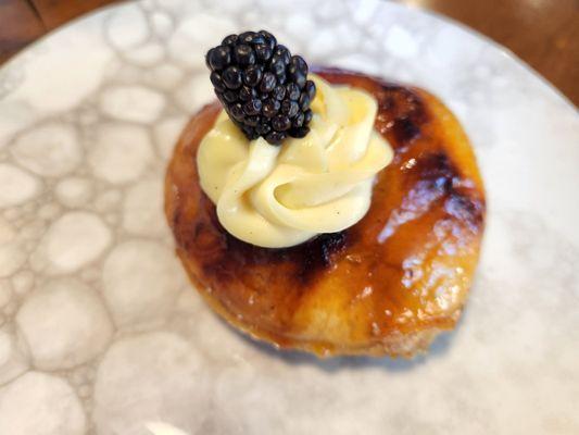 Creme brulee donut