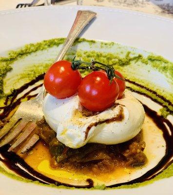 Fresh mozzarella with eggplant