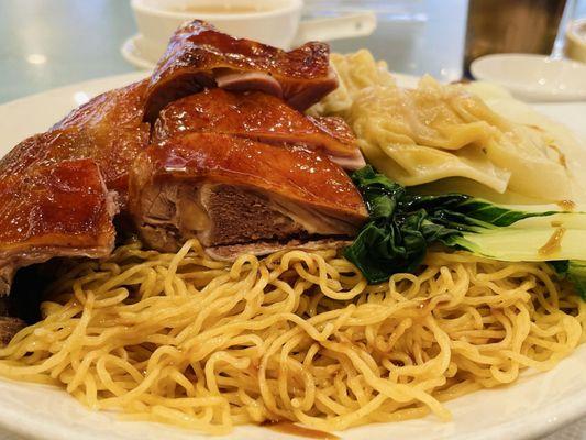 Roast duck wonton lo mein noodles