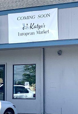 New Katy's European Market Sign