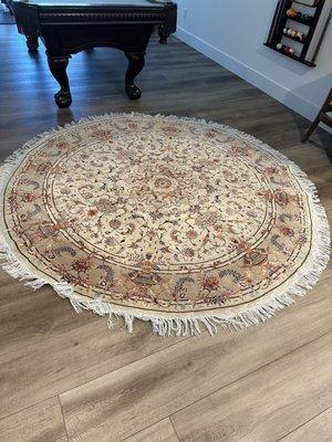 Round silk Persian rug