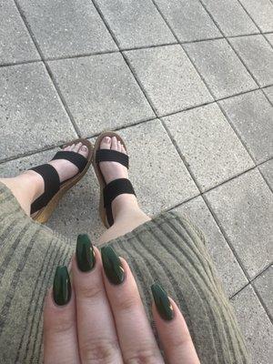 Nails and toes