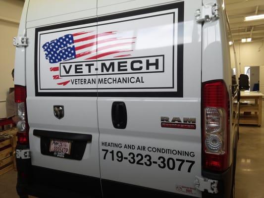 Van graphics for Vet-Mech.