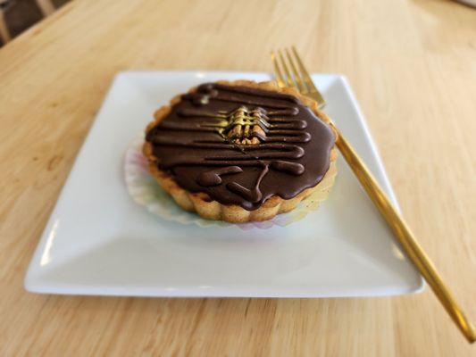 Chocolate caramel pie