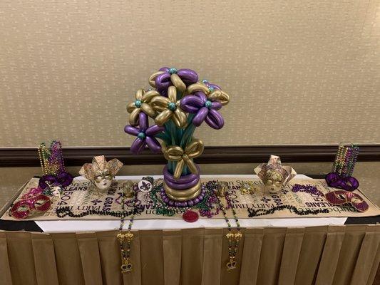 Balloon flower arrangement