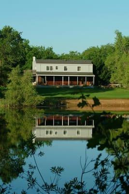 Amador Harvest Inn, the B&B at Deaver Vineyards