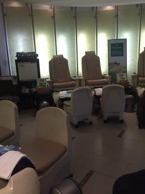 Pedicure stations and set up