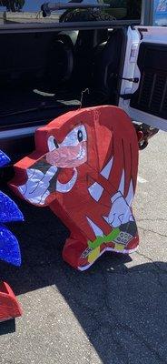 Knuckles piñata