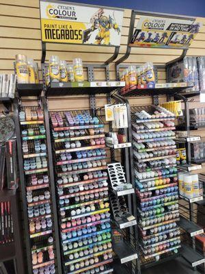 Good selection of Citadel Colour paint and contrast paint, as well as washes.