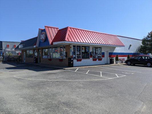 Large parking lot is full on the weekends and during the summer