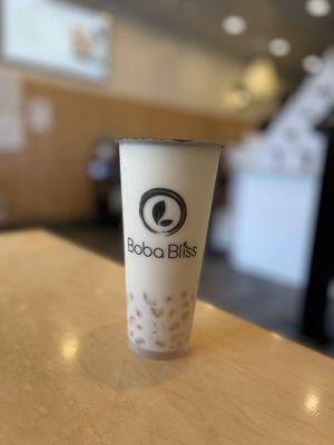 Royal king oolong milk tea with agar boba