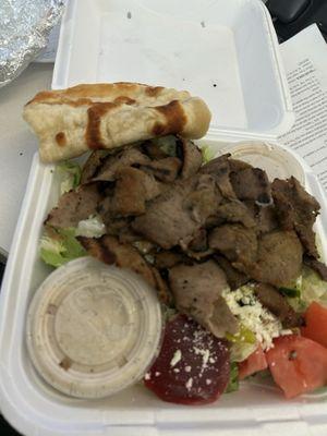 Medium gyro salad with pita