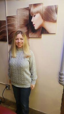 Excellent service!! Very accommodating!! Many years of experience shows through hair stylist Anna!! Thank you!!