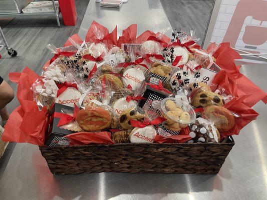 Custom Cookie Baskets