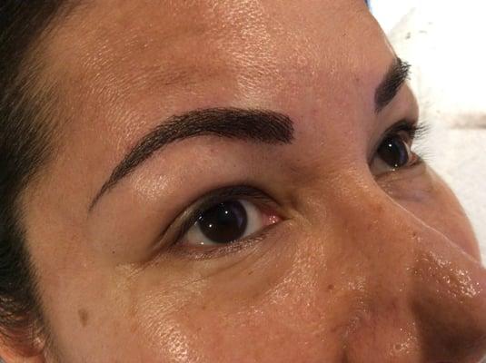 Pretty girl Microbladed Brows