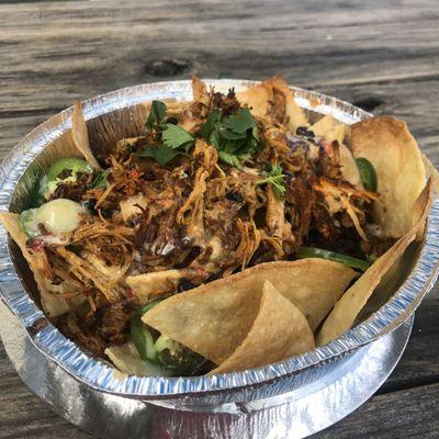 Pulled chicken nachos