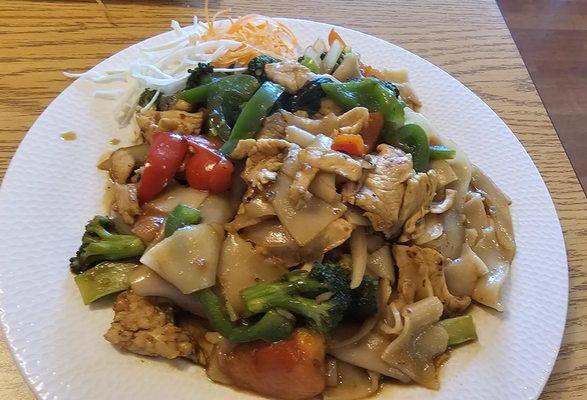 Drunken Noodles with Chicken