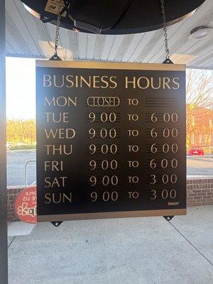 Store hours