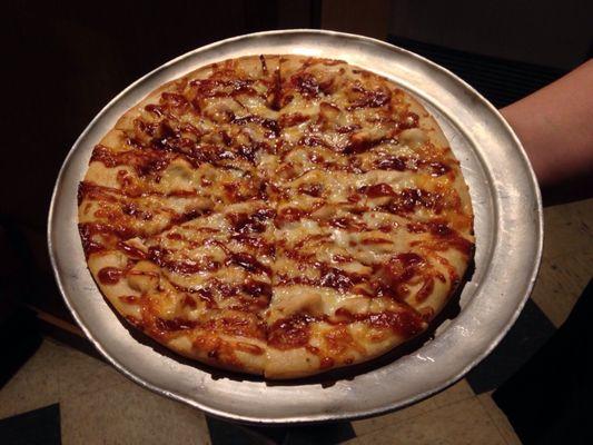 Barbecue Chicken Pizza  yummy zesty beast all around !!!