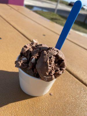 Rocky Road on top of Rum Raisin scoops!