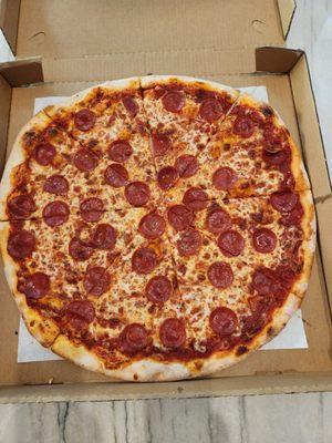 Pepperoni pizza