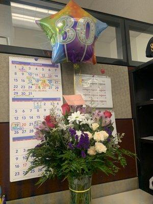 Chic vase arrangement with 30th birthday balloon