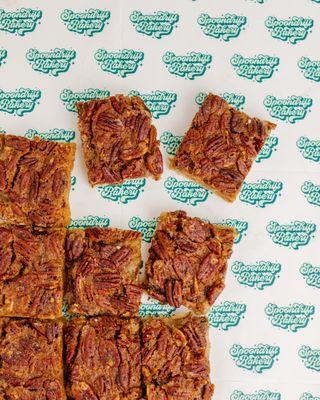 Gluten free pecan pie bar