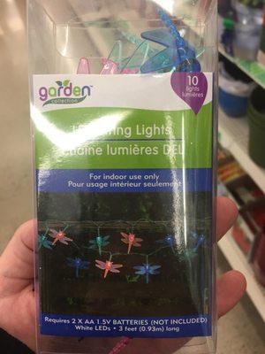 I want these dragonfly lights. :)